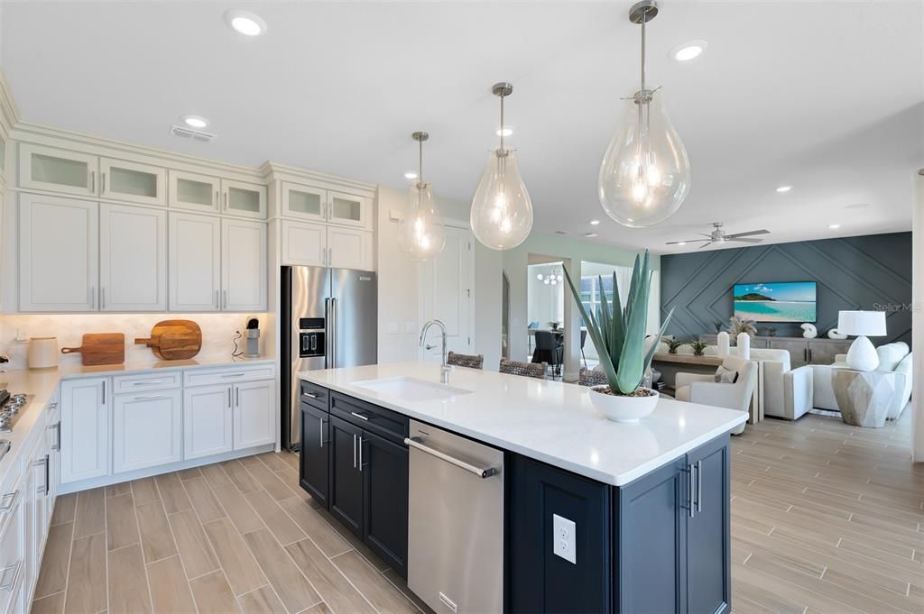 For Sale: $699,350 (5 beds, 4 baths, 3415 Square Feet)