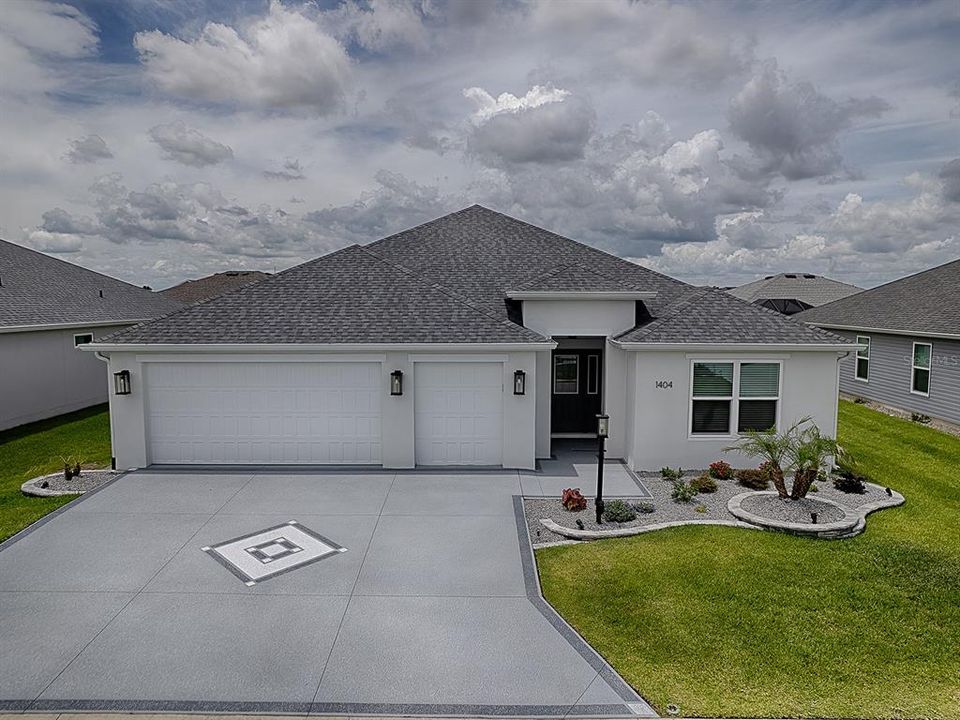 For Sale: $499,000 (3 beds, 2 baths, 1929 Square Feet)