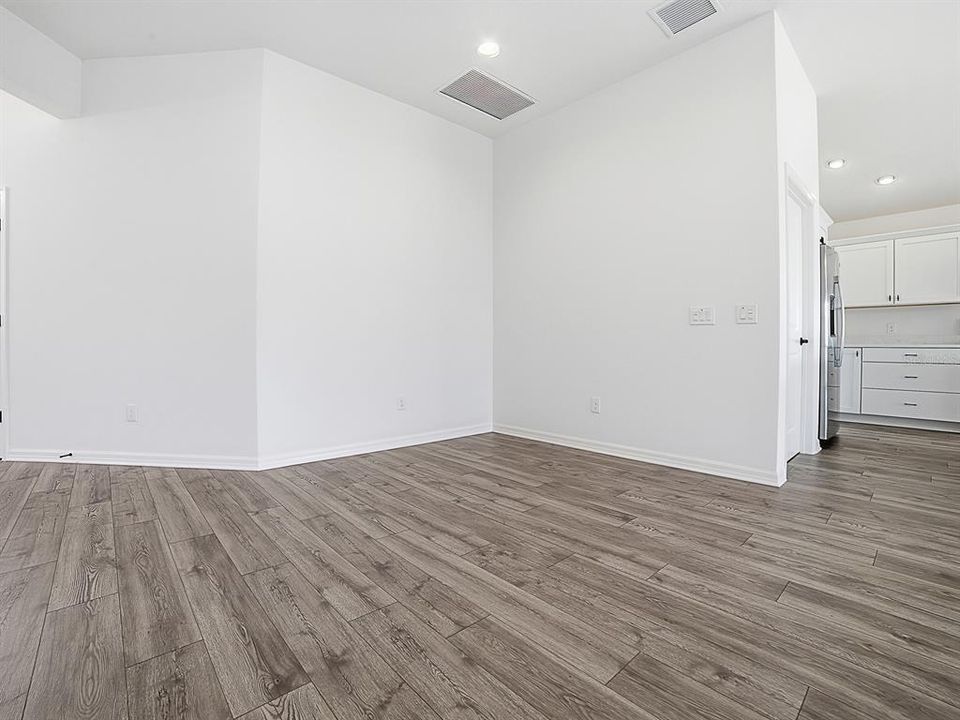 For Sale: $499,000 (3 beds, 2 baths, 1929 Square Feet)
