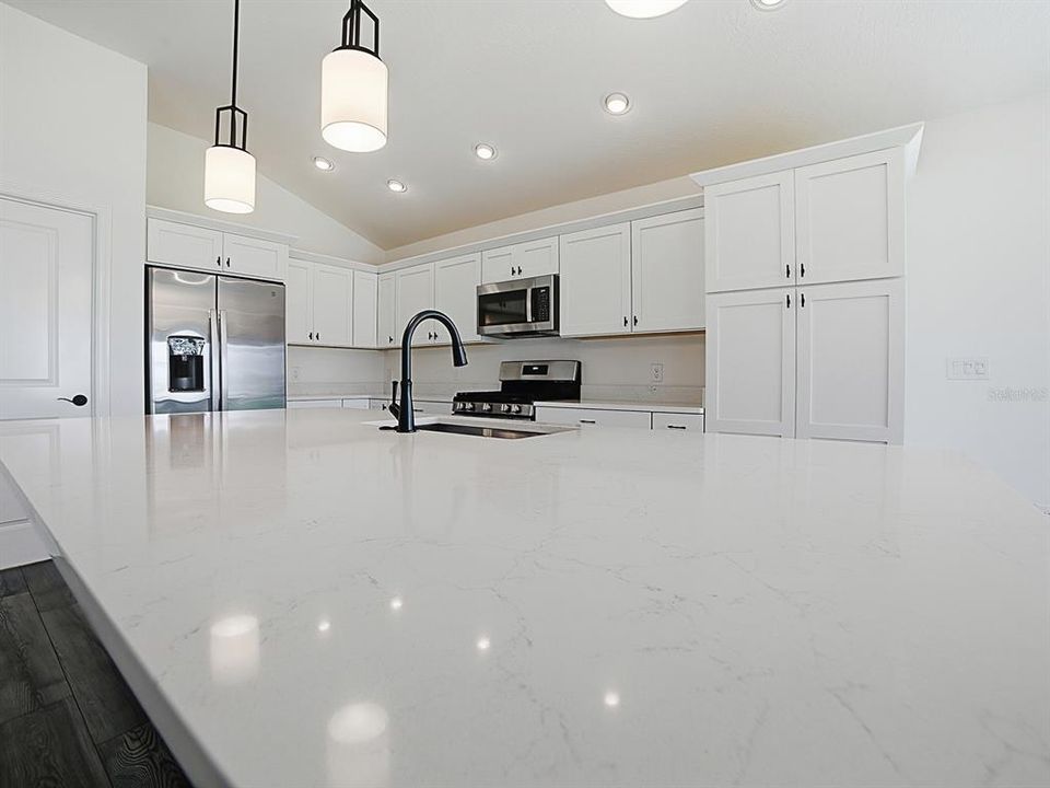For Sale: $499,000 (3 beds, 2 baths, 1929 Square Feet)