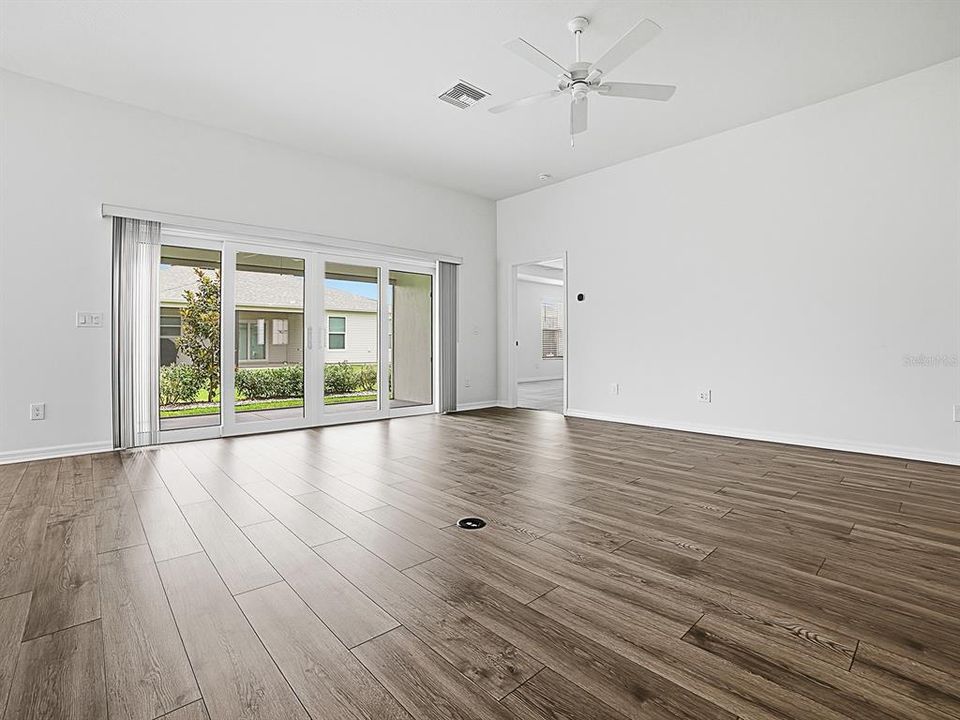 For Sale: $499,000 (3 beds, 2 baths, 1929 Square Feet)