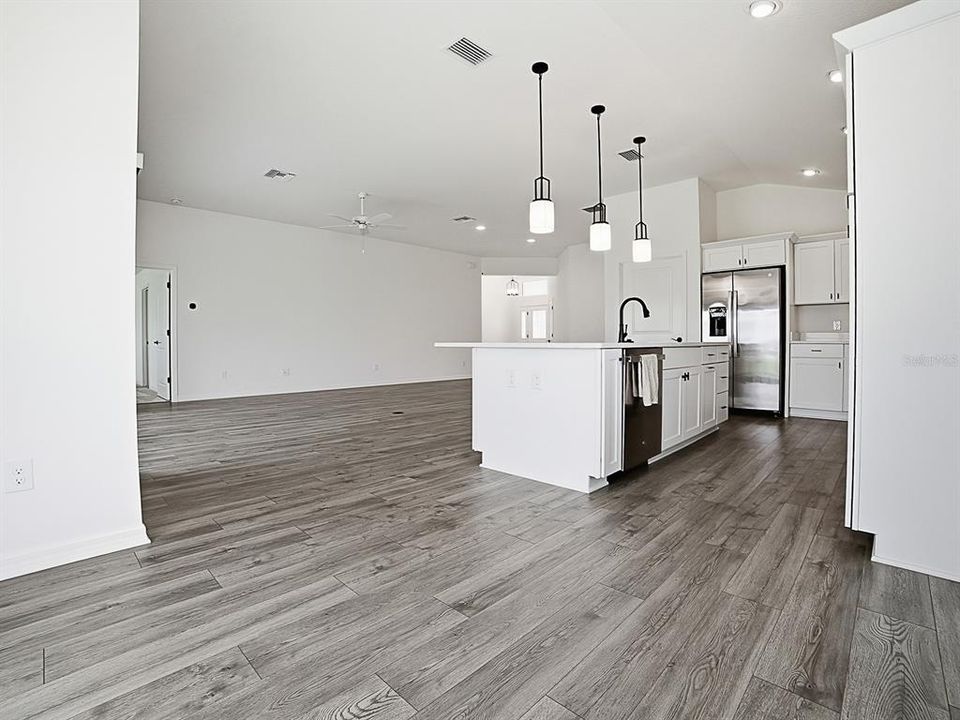 For Sale: $499,000 (3 beds, 2 baths, 1929 Square Feet)