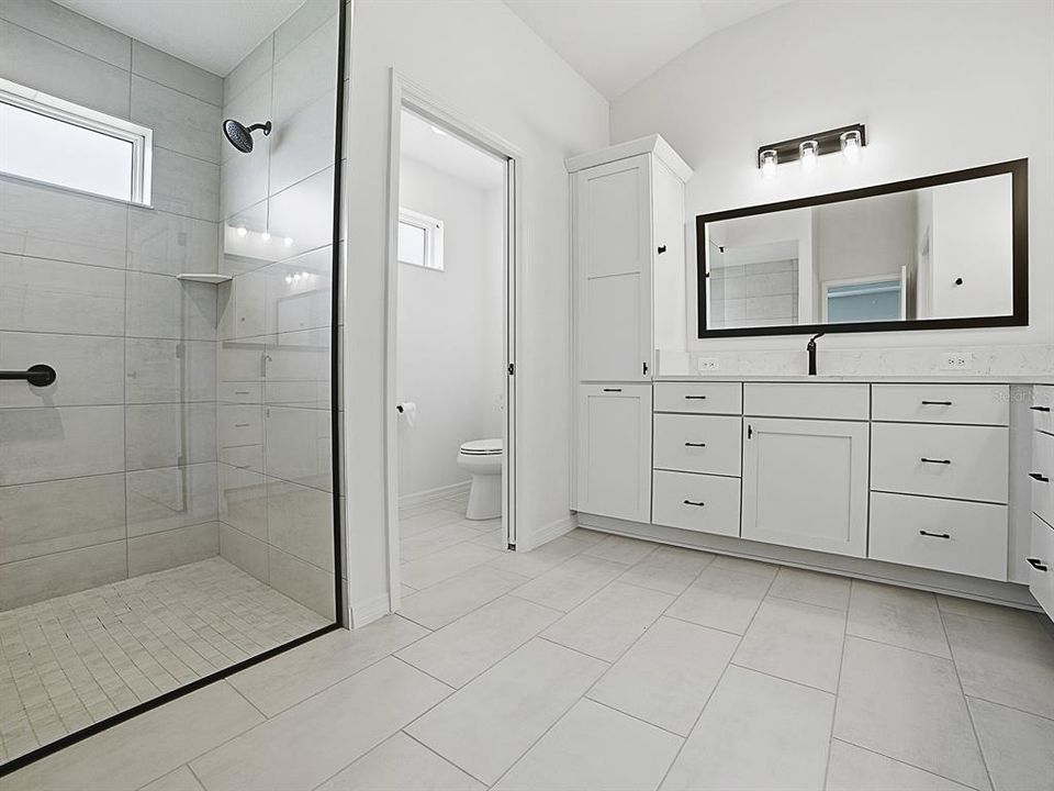 For Sale: $499,000 (3 beds, 2 baths, 1929 Square Feet)
