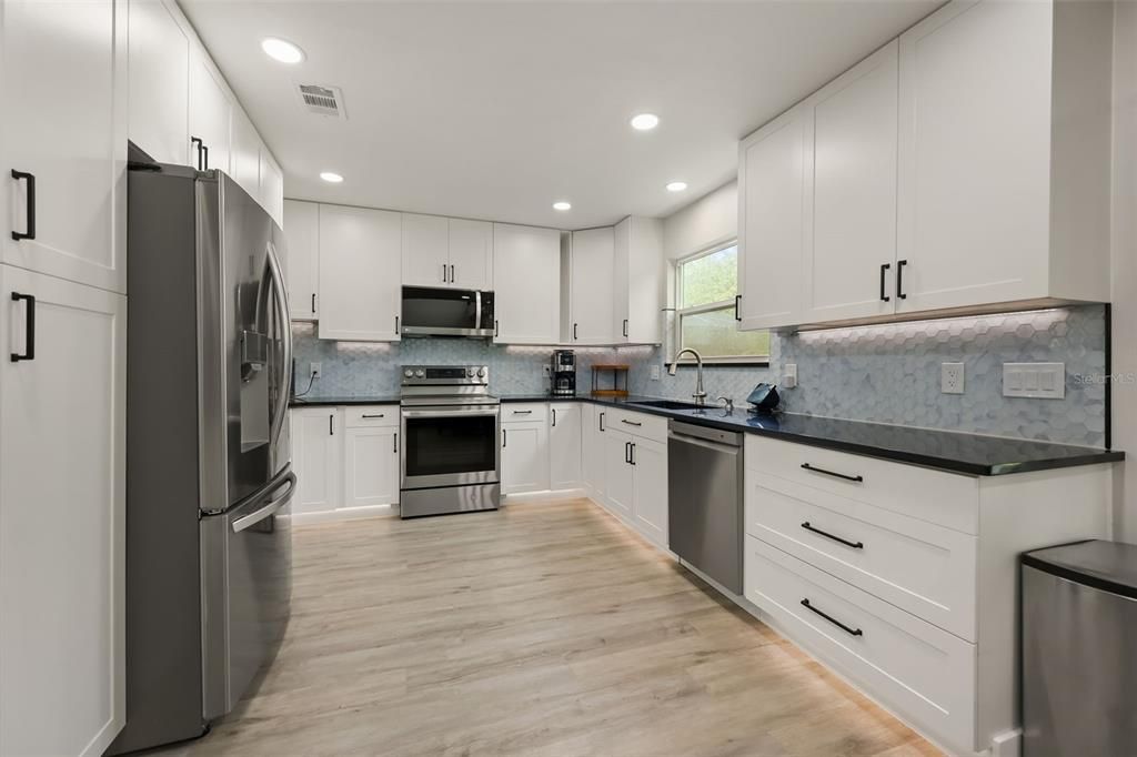 Active With Contract: $525,000 (4 beds, 2 baths, 2059 Square Feet)