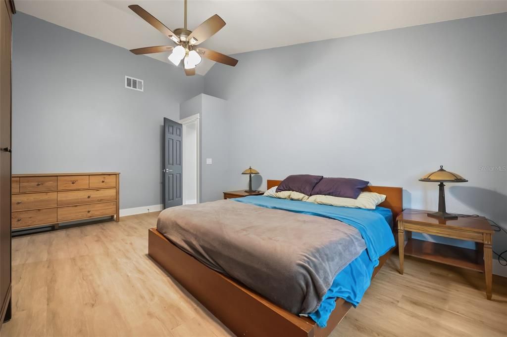 Active With Contract: $525,000 (4 beds, 2 baths, 2059 Square Feet)
