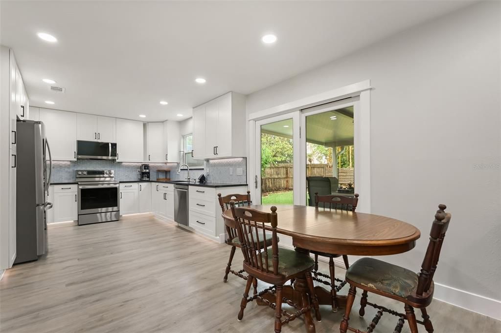 Active With Contract: $525,000 (4 beds, 2 baths, 2059 Square Feet)