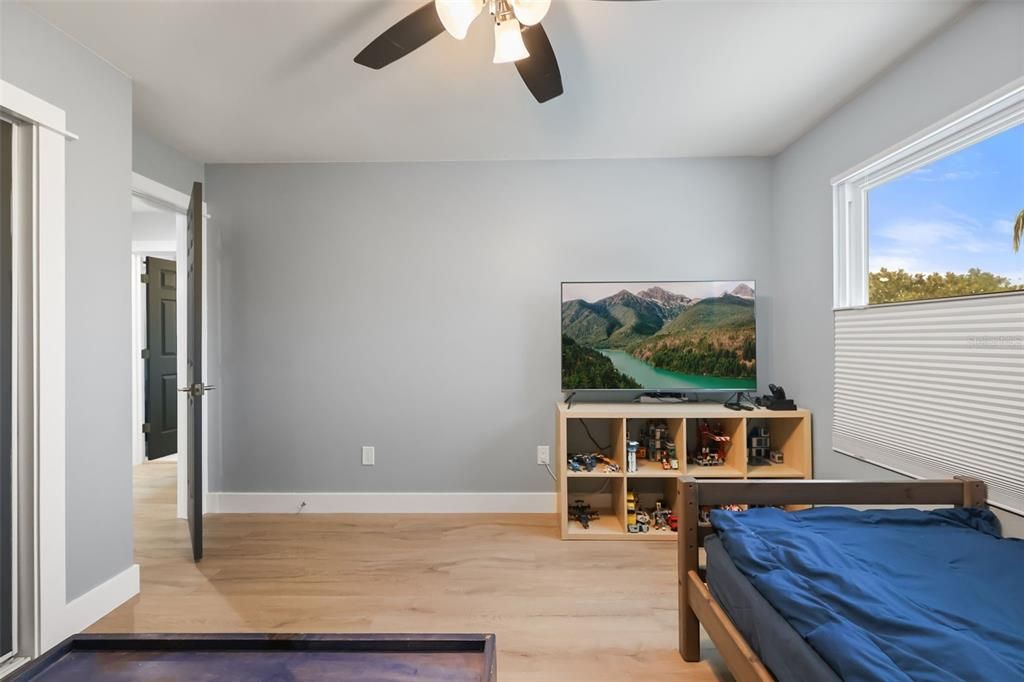 Active With Contract: $525,000 (4 beds, 2 baths, 2059 Square Feet)