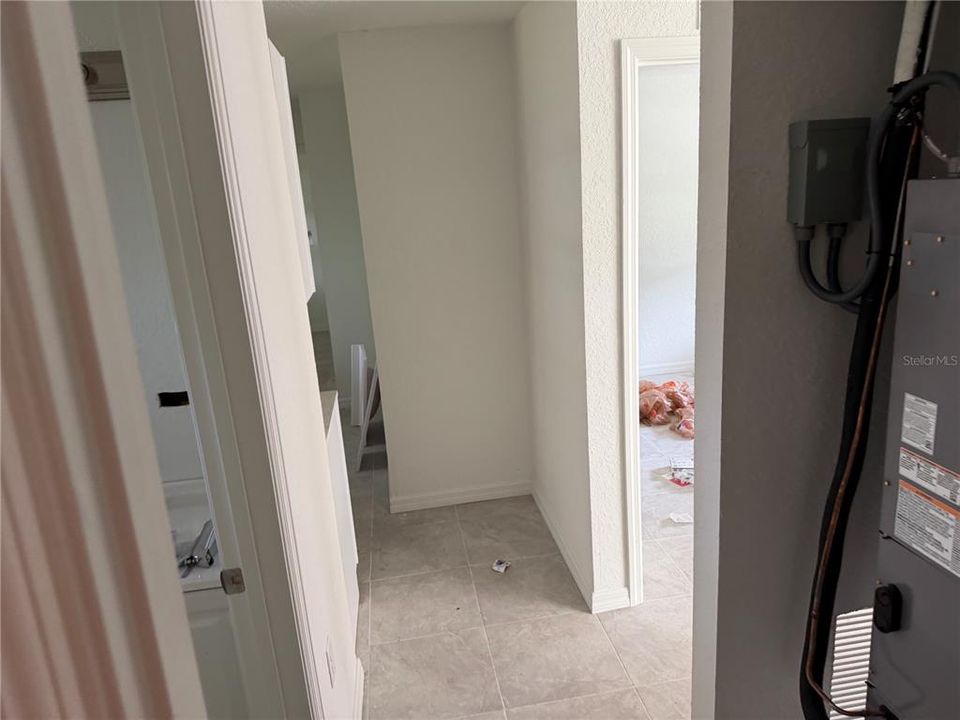 For Rent: $1,450 (3 beds, 2 baths, 882 Square Feet)