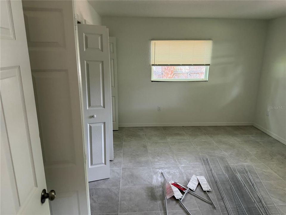 For Rent: $1,450 (3 beds, 2 baths, 882 Square Feet)