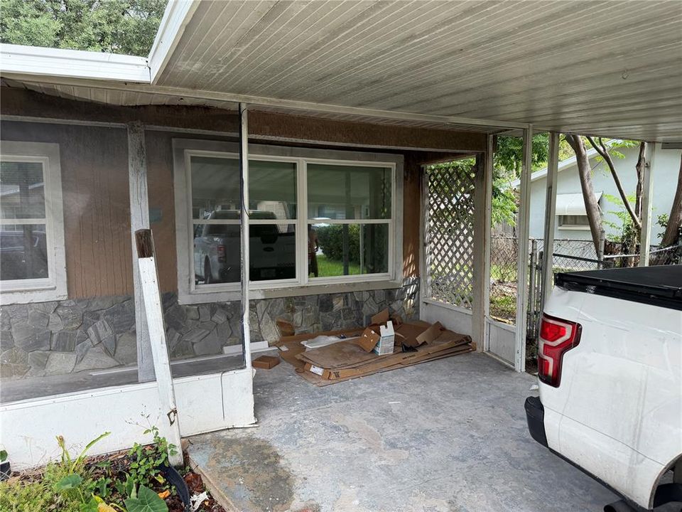For Rent: $1,450 (3 beds, 2 baths, 882 Square Feet)