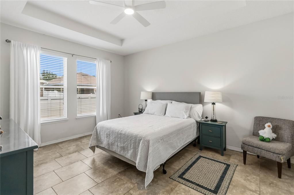 En Venta: $525,000 (4 camas, 3 baños, 2109 Pies cuadrados)