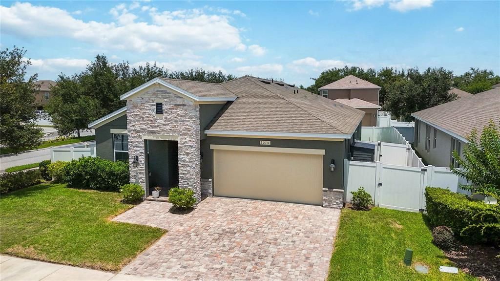 En Venta: $525,000 (4 camas, 3 baños, 2109 Pies cuadrados)