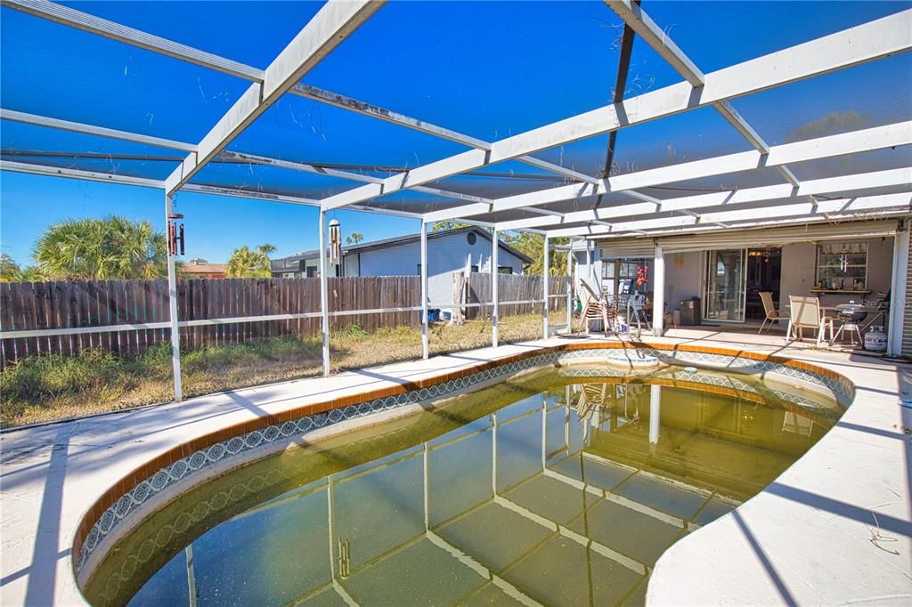 Activo con contrato: $169,900 (2 camas, 2 baños, 1358 Pies cuadrados)