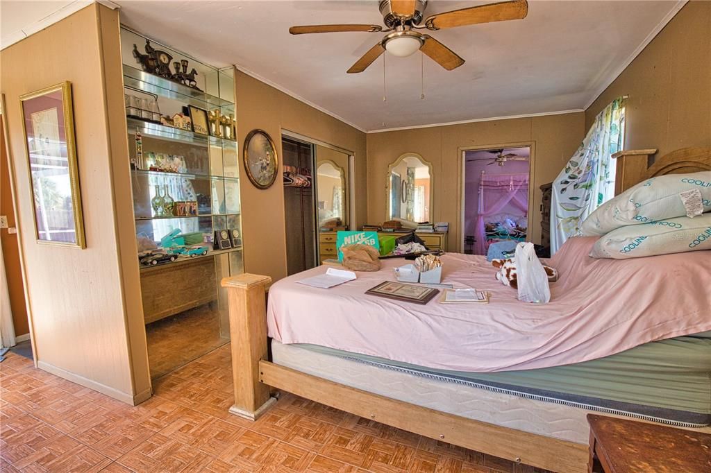 Activo con contrato: $169,900 (2 camas, 2 baños, 1358 Pies cuadrados)