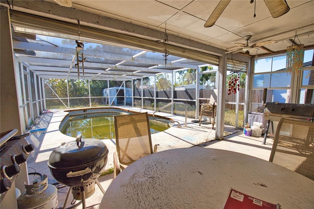 Activo con contrato: $169,900 (2 camas, 2 baños, 1358 Pies cuadrados)