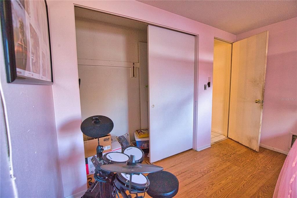 Activo con contrato: $169,900 (2 camas, 2 baños, 1358 Pies cuadrados)