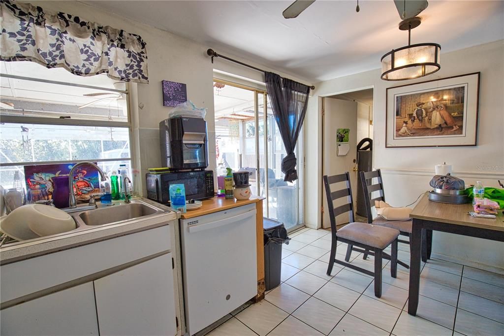 Activo con contrato: $169,900 (2 camas, 2 baños, 1358 Pies cuadrados)