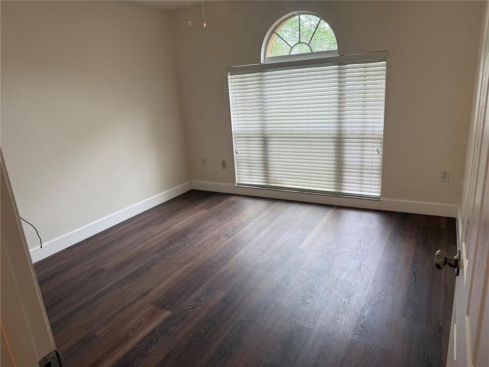 На продажу: $425,000 (3 спален, 2 ванн, 1423 Квадратных фут)