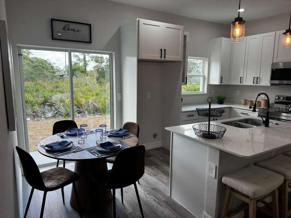 For Sale: $269,000 (3 beds, 2 baths, 1116 Square Feet)