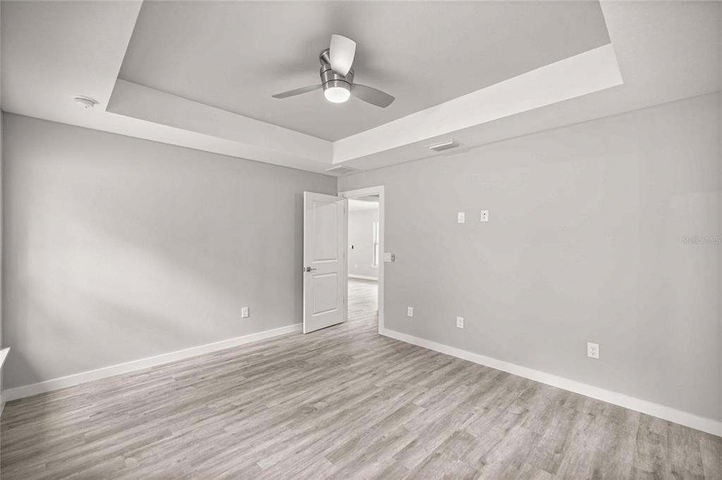 For Sale: $283,800 (3 beds, 2 baths, 1435 Square Feet)