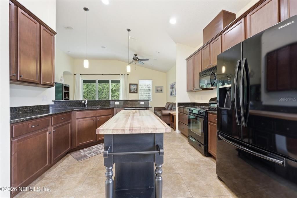 For Sale: $420,000 (3 beds, 2 baths, 2029 Square Feet)