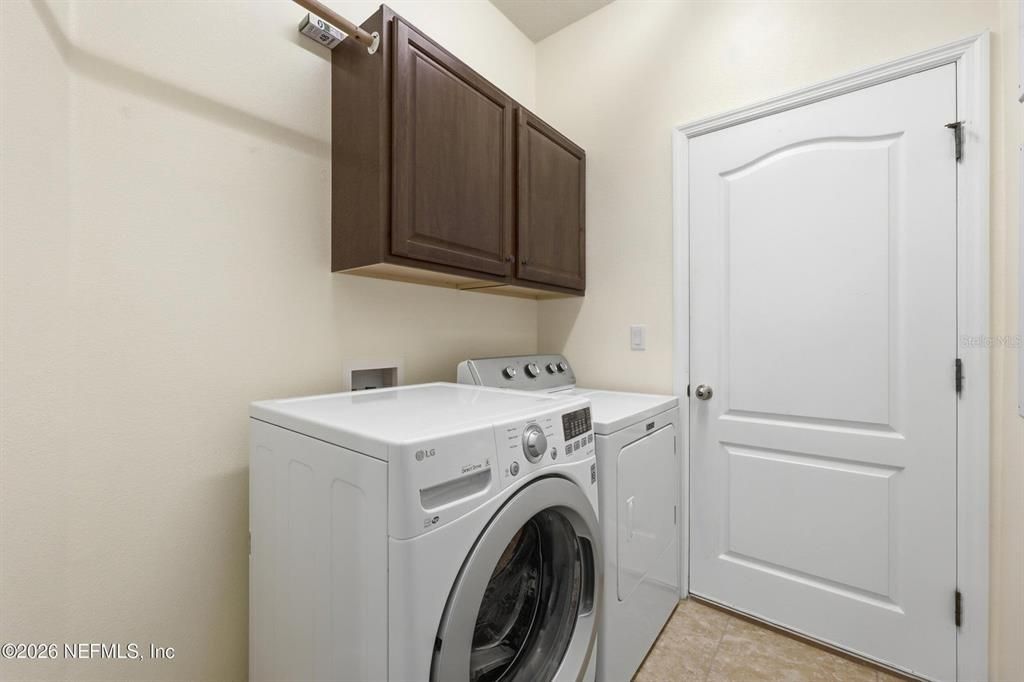 For Sale: $420,000 (3 beds, 2 baths, 2029 Square Feet)