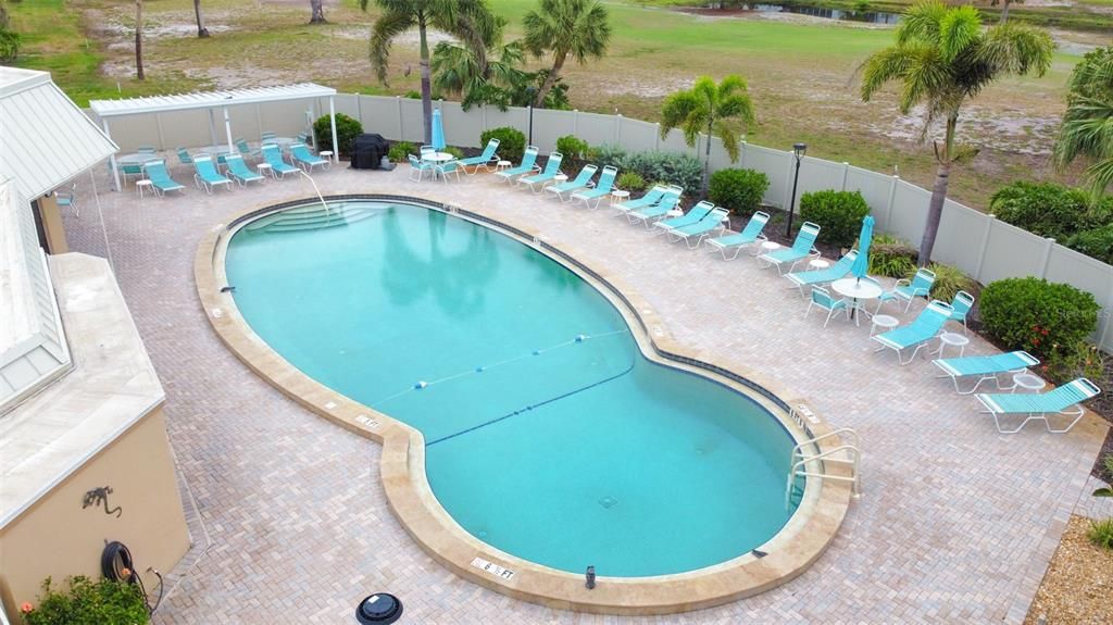 For Sale: $124,000 (1 beds, 1 baths, 600 Square Feet)