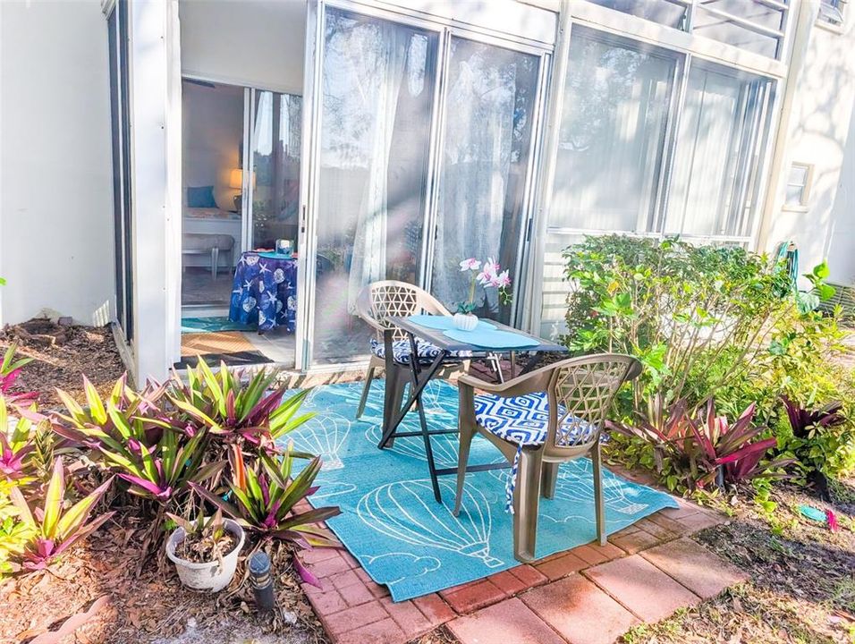 For Sale: $124,000 (1 beds, 1 baths, 600 Square Feet)