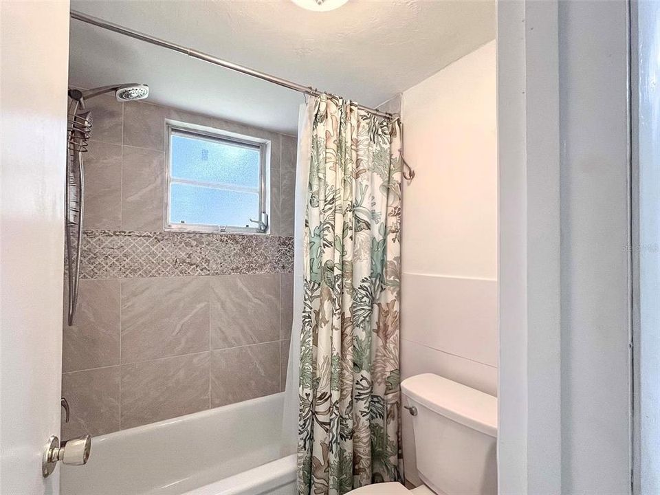 For Sale: $124,000 (1 beds, 1 baths, 600 Square Feet)