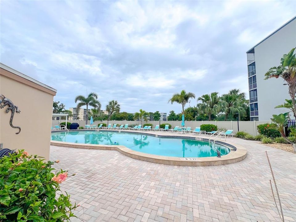 For Sale: $124,000 (1 beds, 1 baths, 600 Square Feet)