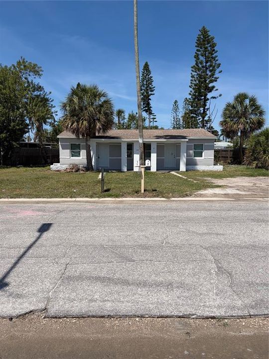 For Rent: $1,950 (1 beds, 1 baths, 504 Square Feet)