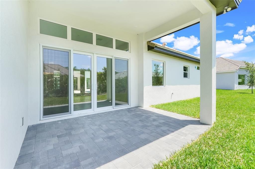 For Sale: $939,000 (4 beds, 3 baths, 2376 Square Feet)