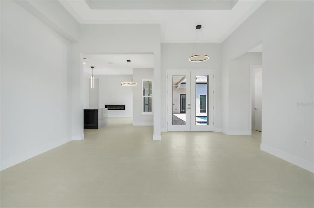 For Sale: $939,000 (4 beds, 3 baths, 2376 Square Feet)