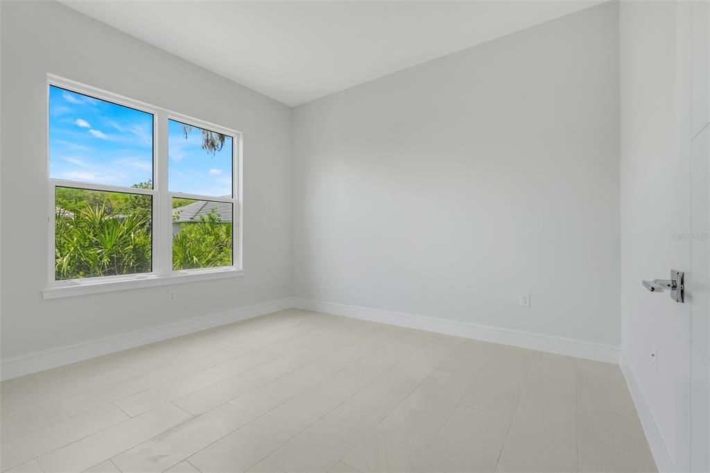 For Sale: $939,000 (4 beds, 3 baths, 2376 Square Feet)