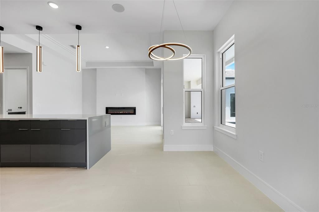 For Sale: $939,000 (4 beds, 3 baths, 2376 Square Feet)