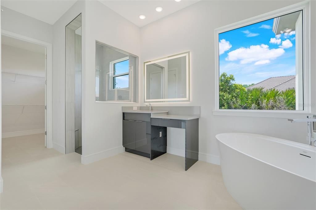 For Sale: $939,000 (4 beds, 3 baths, 2376 Square Feet)