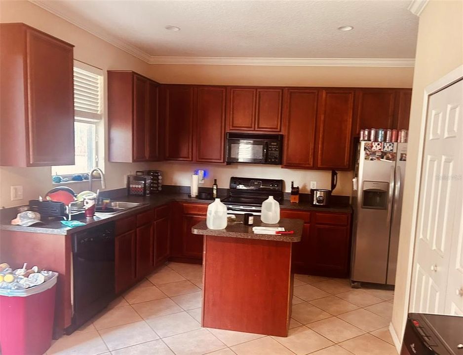 For Sale: $439,000 (4 beds, 2 baths, 2115 Square Feet)