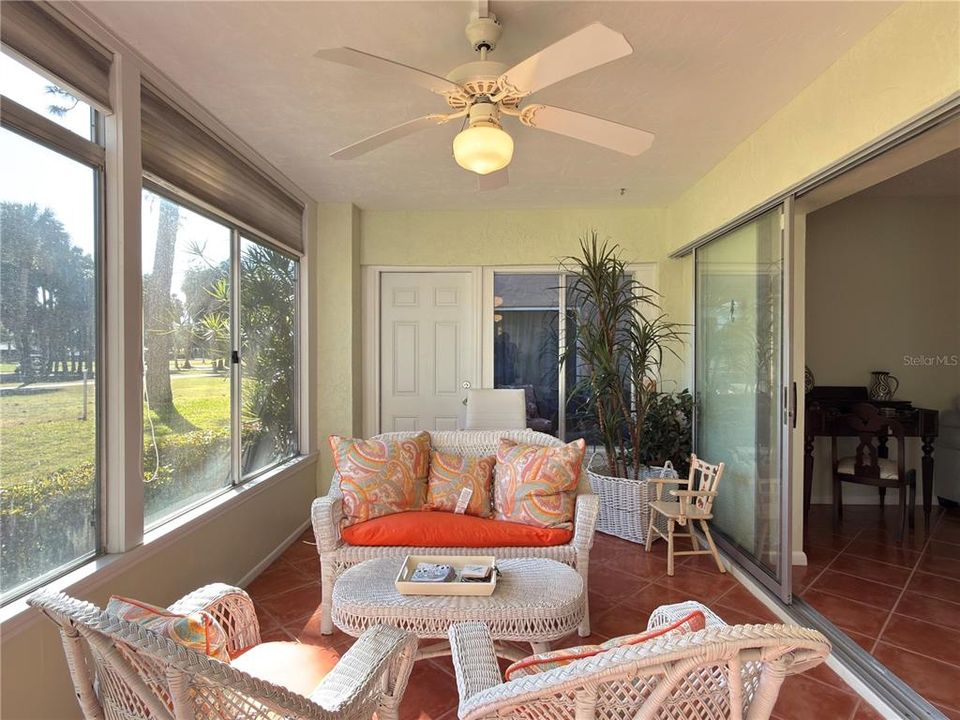 For Sale: $130,000 (2 beds, 2 baths, 1378 Square Feet)