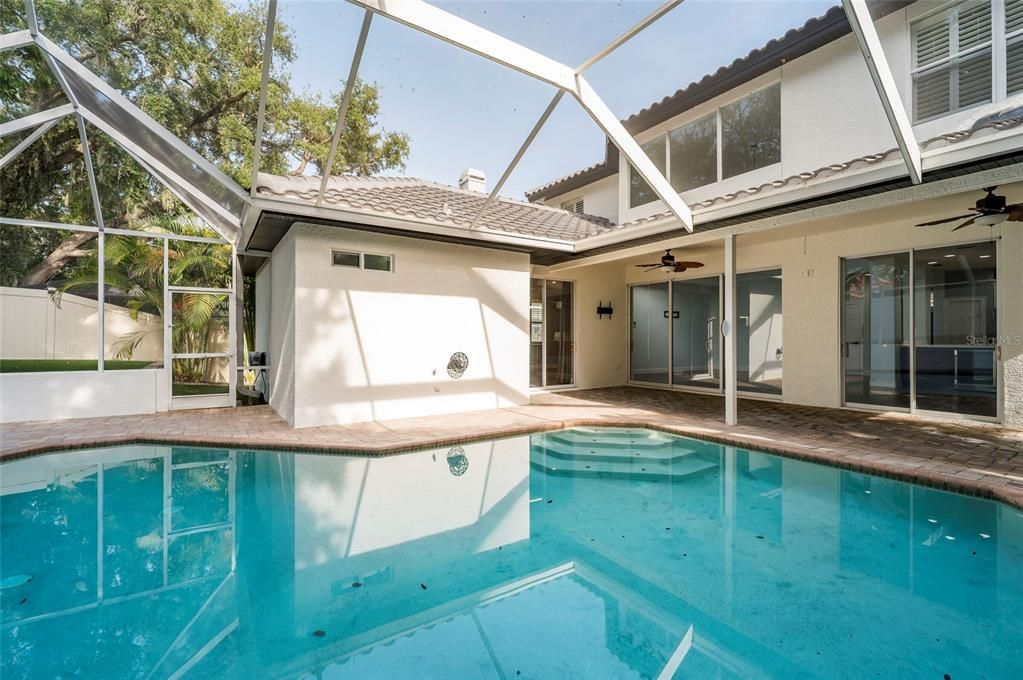 For Sale: $1,199,999 (4 beds, 4 baths, 3553 Square Feet)