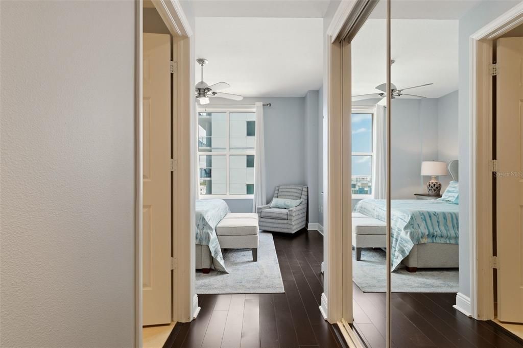 En Venta: $949,900 (2 camas, 2 baños, 1725 Pies cuadrados)