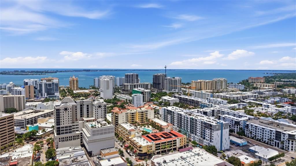 En Venta: $949,900 (2 camas, 2 baños, 1725 Pies cuadrados)