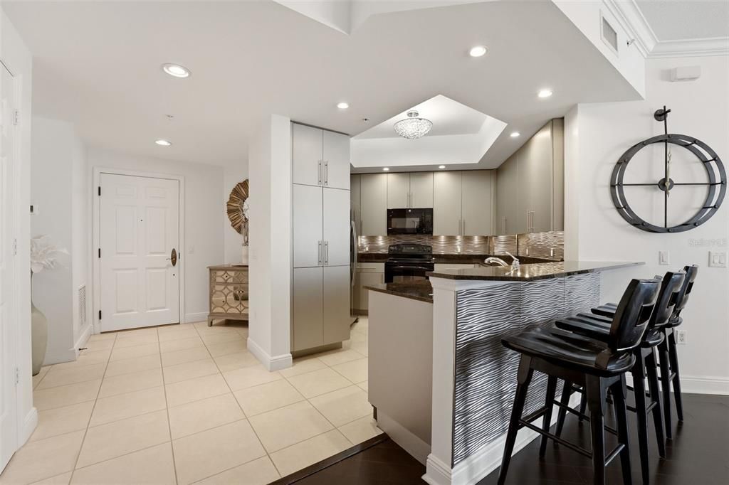 En Venta: $949,900 (2 camas, 2 baños, 1725 Pies cuadrados)