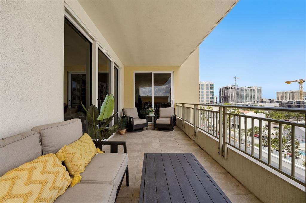 En Venta: $949,900 (2 camas, 2 baños, 1725 Pies cuadrados)