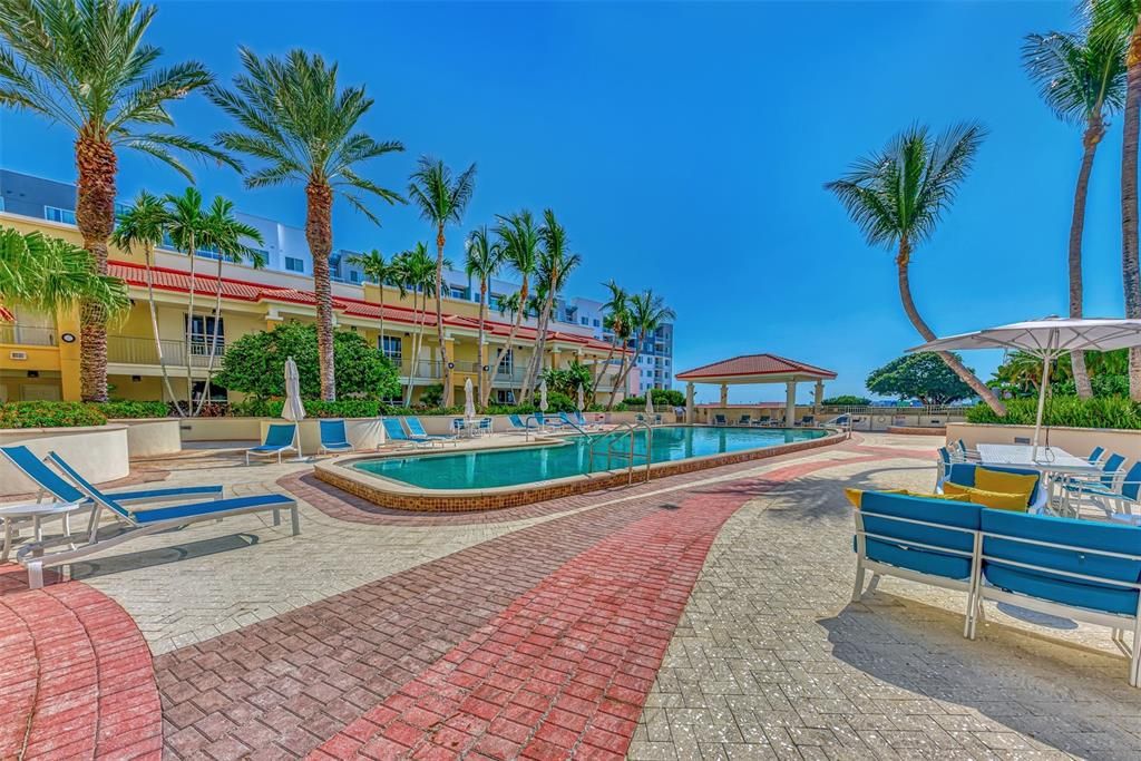 En Venta: $949,900 (2 camas, 2 baños, 1725 Pies cuadrados)