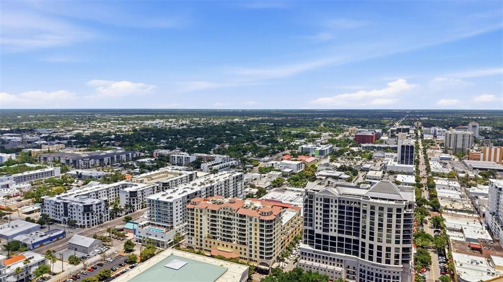 En Venta: $949,900 (2 camas, 2 baños, 1725 Pies cuadrados)