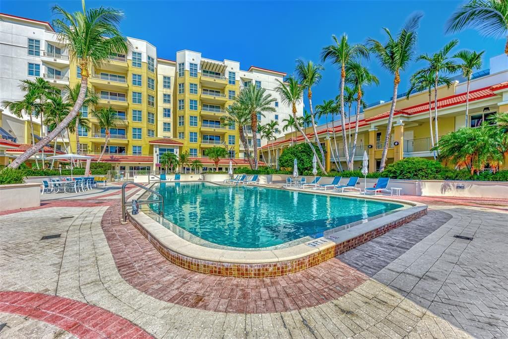 En Venta: $949,900 (2 camas, 2 baños, 1725 Pies cuadrados)