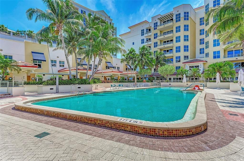 En Venta: $949,900 (2 camas, 2 baños, 1725 Pies cuadrados)