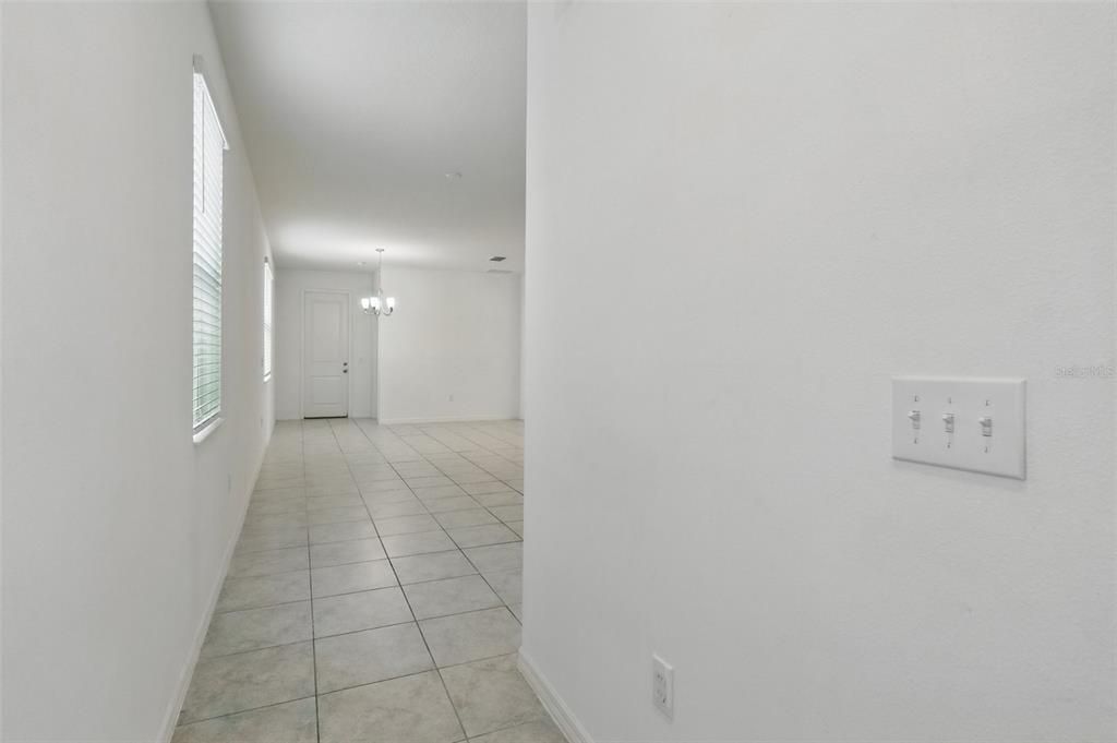 В аренду: $2,200 (4 спален, 2 ванн, 1699 Квадратных фут)