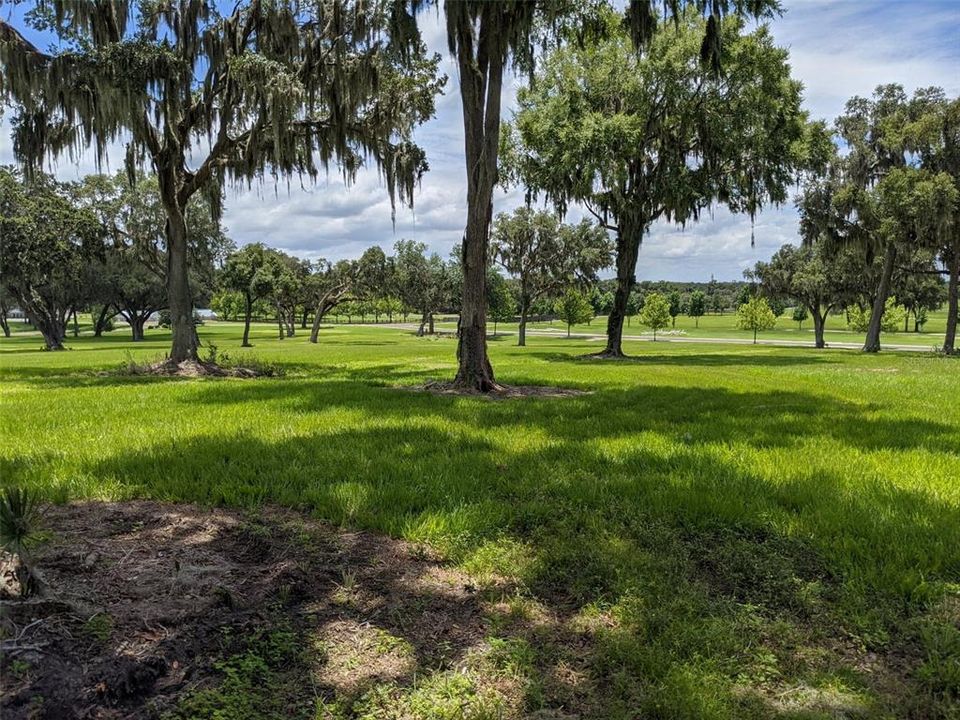 На продажу: $595,000 (10.06 acres)