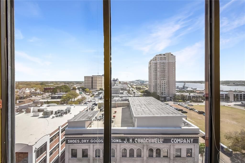For Sale: $189,000 (0 beds, 0 baths, 818 Square Feet)